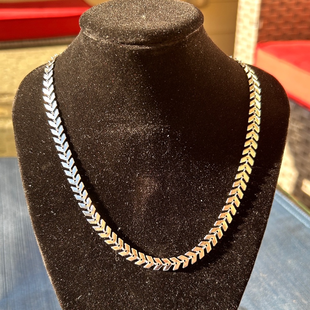 NWT 16” Oak & Ivy Silver Arrow Necklace - Women Jewelry